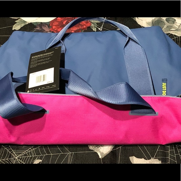 NWT NIKE RADIATE 20L PINK BLUE SHOULDER MISC BAG - Picture 8 of 8